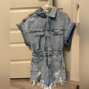 COPY - Selling from “These Three Boutique”. Size medium. Color vintage blue.